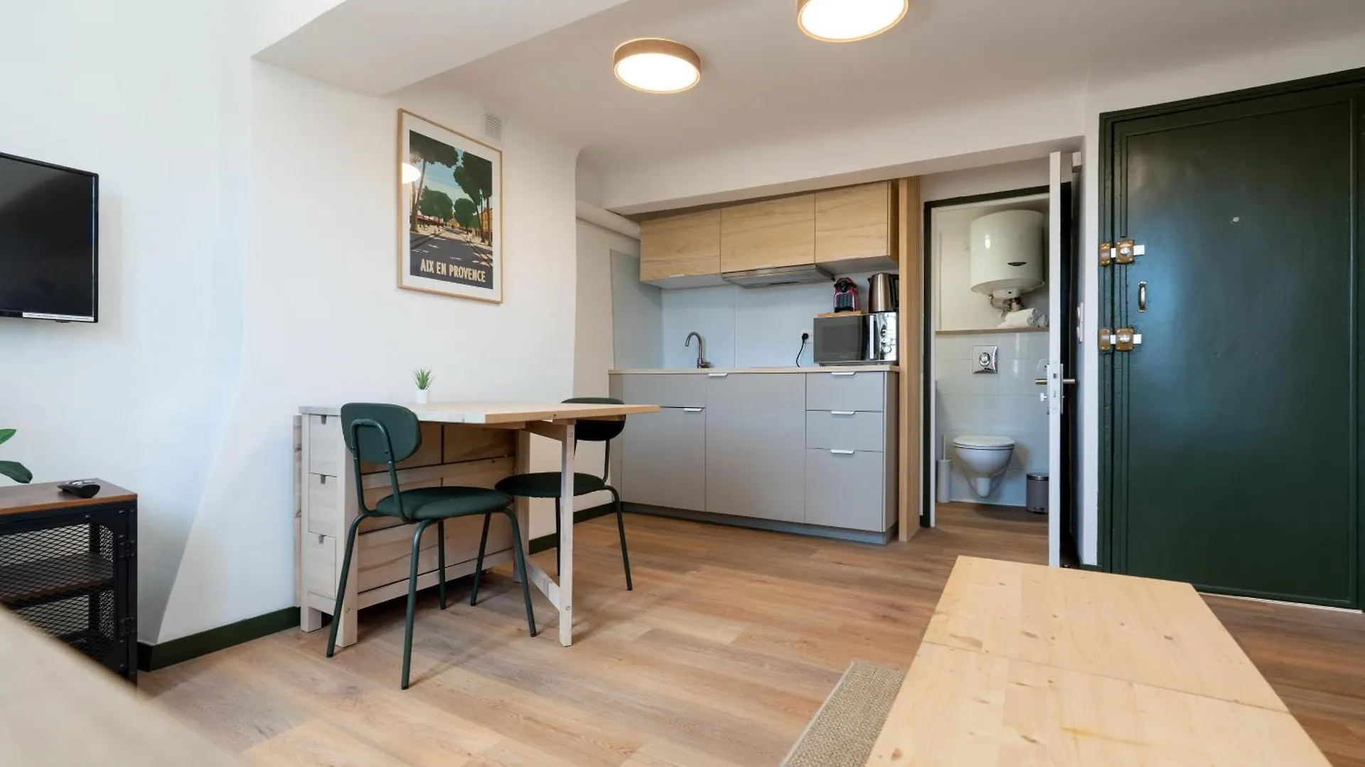 Studio Climatise Plein Centre 4Eme Etage Aix-en-Provence